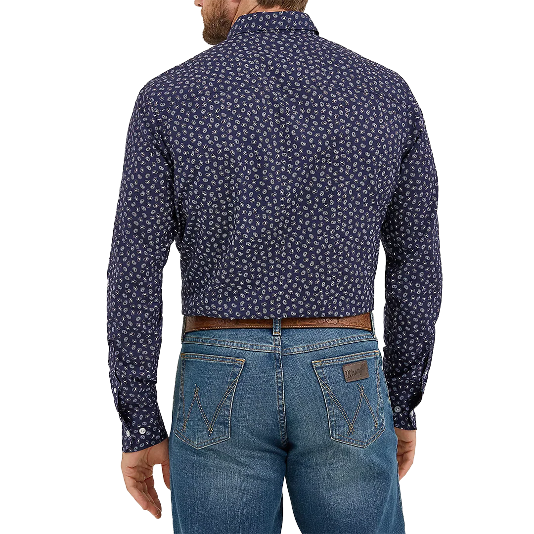 Wrangler Men's Cody Johnson Long Sleeve One Pocket Button Down Shirt - Image 2