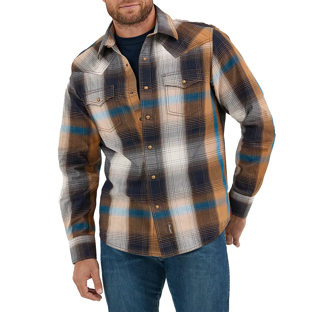 Wrangler Men's Retro Long Sleeve Snap Shirt