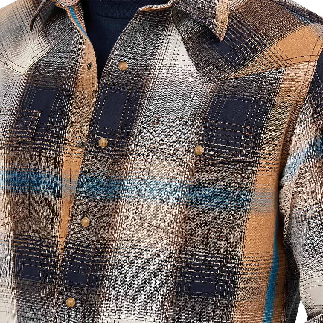 Wrangler Men's Retro Long Sleeve Snap Shirt - Image 3