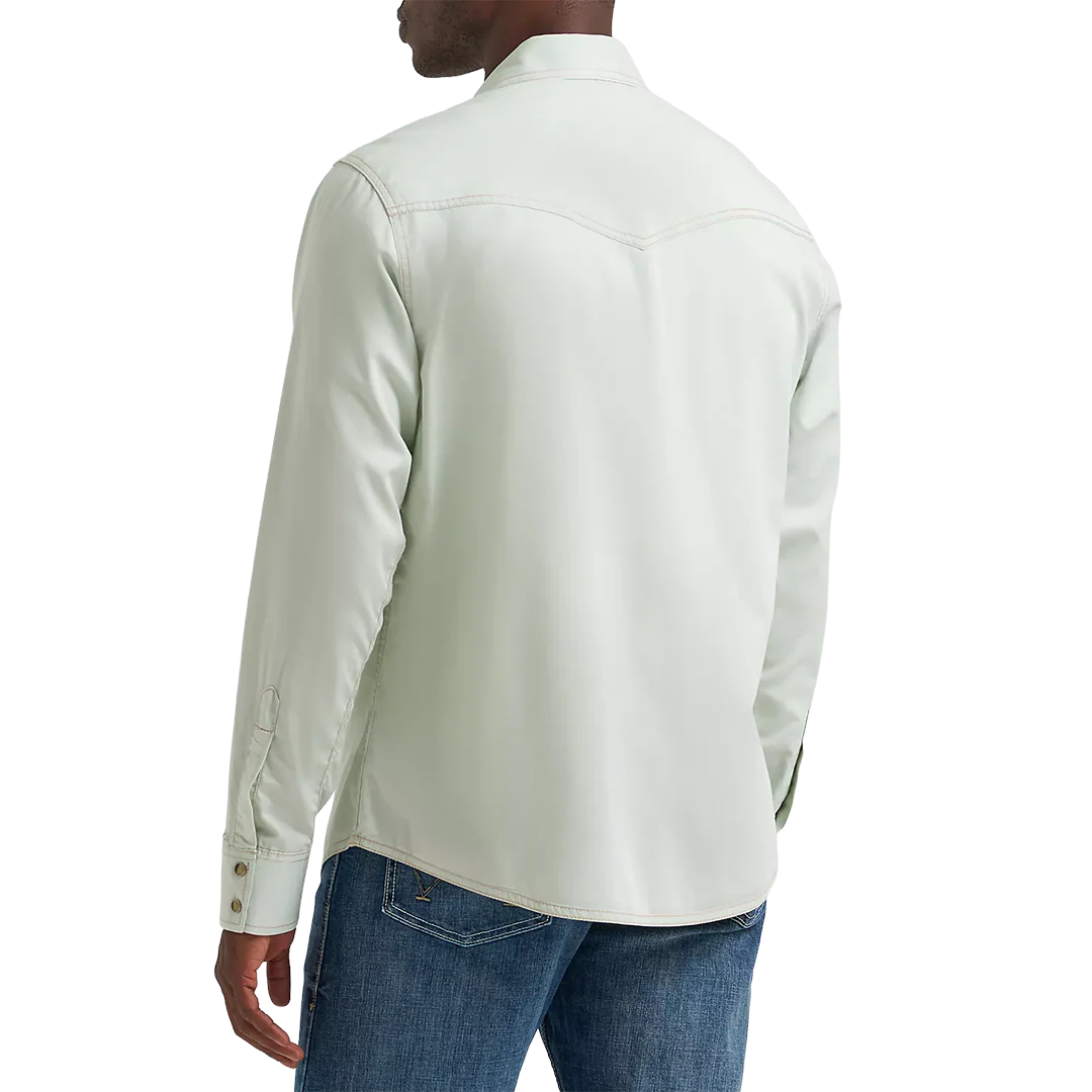 Wrangler Men's Retro Premium Solid Long Sleeve Snap Shirt - Image 2
